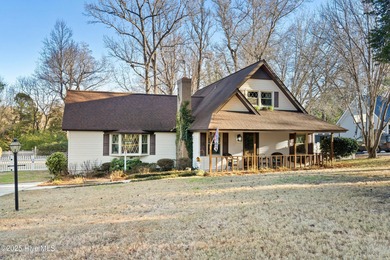 Beach Home For Sale in Wilmington, North Carolina