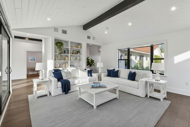 Beach Home For Sale in Jupiter, Florida