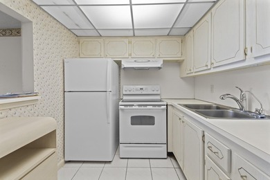 Beach Condo For Sale in Deerfield Beach, Florida