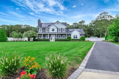 Beach Home For Sale in Baiting Hollow, New York