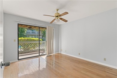 Beach Condo For Sale in Saint Simons, Georgia