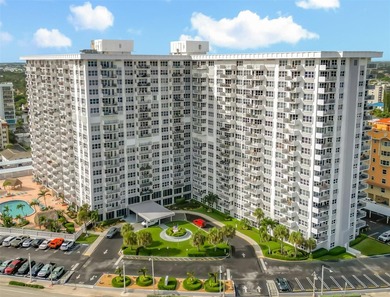 Beach Condo For Sale in Pompano Beach, Florida