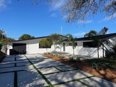 Beach Home Active Under Contract in Lighthouse Point, Florida