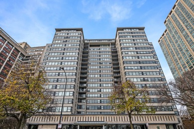 Beach Condo Active Under Contract in Chicago, Illinois