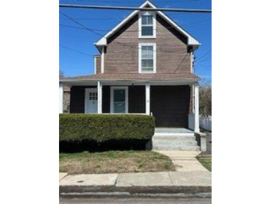 Beach Townhome/Townhouse For Sale in New Rochelle, New York
