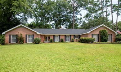 Beach Home For Sale in Saint Simons, Georgia