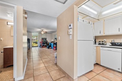Beach Condo For Sale in Lighthouse Point, Florida
