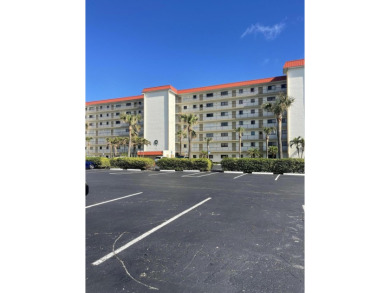 Beach Condo For Sale in Jensen Beach, Florida