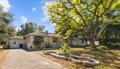 Beach Home Sale Pending in St. Petersburg, Florida