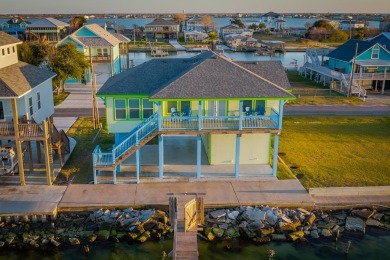 Beach Home For Sale in Rockport, Texas