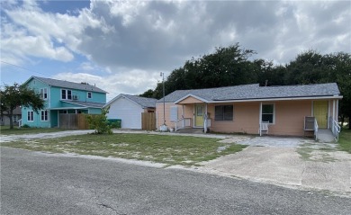 Beach Townhome/Townhouse For Sale in Aransas Pass, Texas