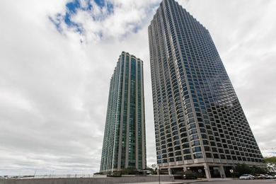 Beach Condo For Sale in Chicago, Illinois
