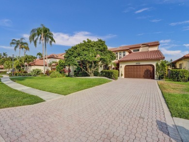 Beach Home For Sale in Boca Raton, Florida