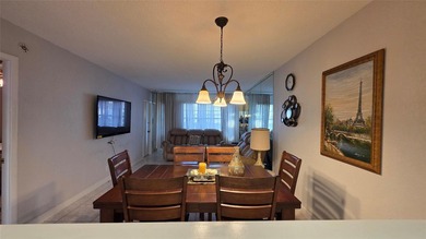 Beach Condo For Sale in Lauderdale Lakes, Florida