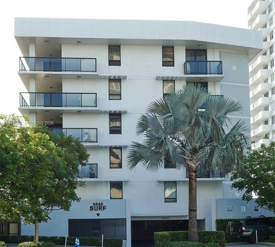 Beach Condo For Sale in Miami Beach, Florida