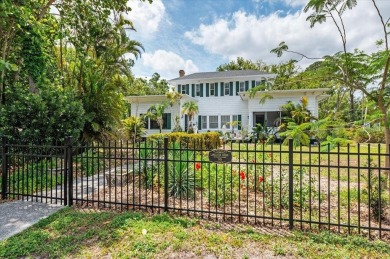 Beach Home For Sale in Bradenton, Florida