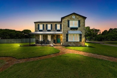 Beach Home For Sale in Rockport, Texas