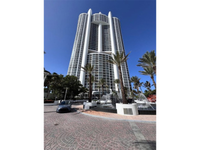 Beach Condo For Sale in Sunny Isles Beach, Florida