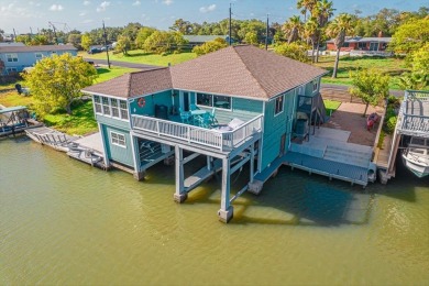 Beach Home For Sale in Ingleside on The Bay, Texas
