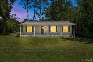 Beach Home For Sale in Crystal River, Florida