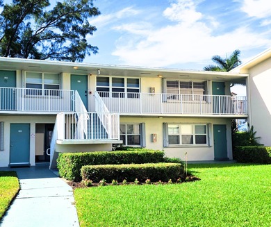 Beach Condo For Sale in Boynton Beach, Florida