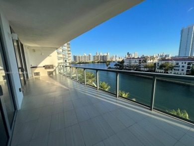 Beach Condo For Sale in Aventura, Florida