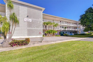 Beach Condo For Sale in St. Petersburg, Florida