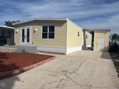 Beach Home For Sale in Deerfield Beach, Florida