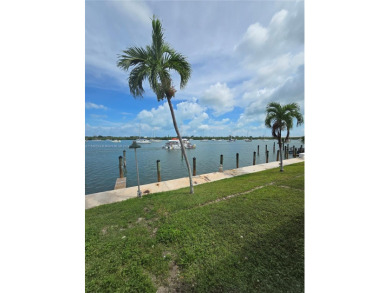 Beach Condo For Sale in Marathon, Florida