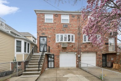 Beach Home For Sale in Bronx, New York