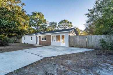 Beach Home Active Under Contract in Wilmington, North Carolina