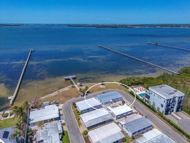 Beach Home For Sale in Bradenton, Florida