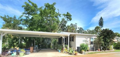 Beach Home For Sale in Bradenton, Florida
