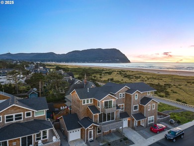 Beach Condo For Sale in Seaside, Oregon