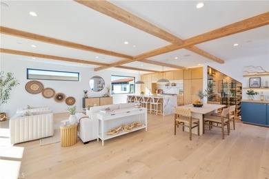 Beach Townhome/Townhouse For Sale in Hermosa Beach, California