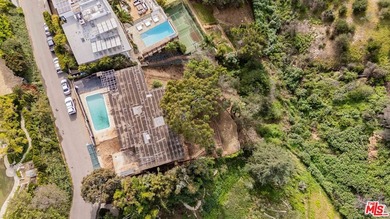 Beach Lot For Sale in Pacific Palisades, California