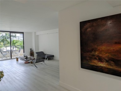 Beach Condo For Sale in Hallandale Beach, Florida