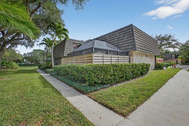 Beach Townhome/Townhouse For Sale in Palm Beach Gardens, Florida