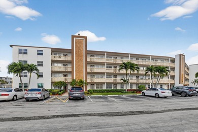 Beach Condo For Sale in Boca Raton, Florida