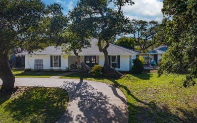 Beach Home For Sale in Rockport, Texas