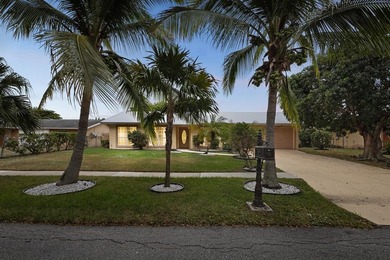 Beach Home For Sale in West Palm Beach, Florida