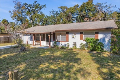 Beach Home For Sale in Crystal River, Florida