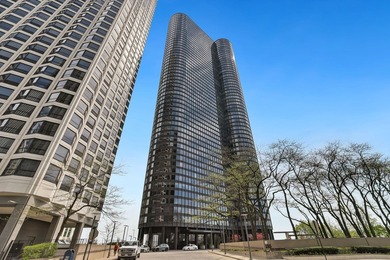 Beach Condo For Sale in Chicago, Illinois