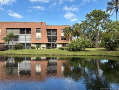 Beach Condo For Sale in Port Saint Lucie, Florida