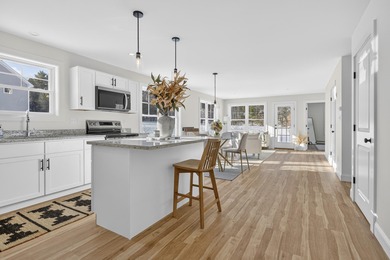 Beach Home For Sale in Cumberland, Maine