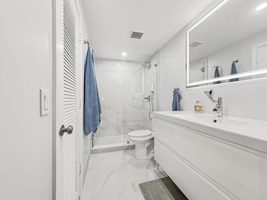 Beach Condo For Sale in Deerfield Beach, Florida