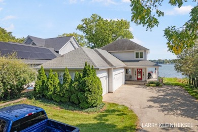 Beach Home For Sale in Holland, Michigan