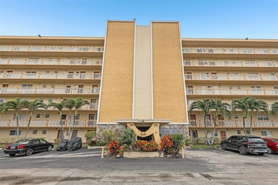 Beach Condo For Sale in Hallandale Beach, Florida