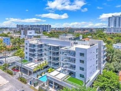 Beach Condo For Sale in Hollywood, Florida