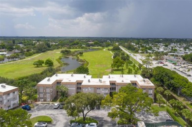 Beach Condo For Sale in Davie, Florida